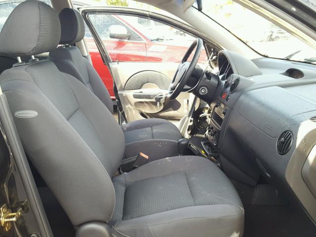 KL1TD66646B665696 - 2006 CHEVROLET AVEO BASE Czarny zdjęcie 5