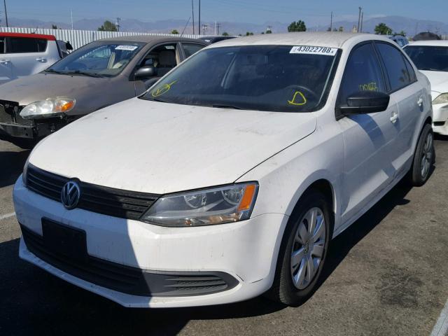 3VW2K7AJ6CM327424 - 2012 VOLKSWAGEN JETTA BASE Սպիտակ լուսանկար 2
