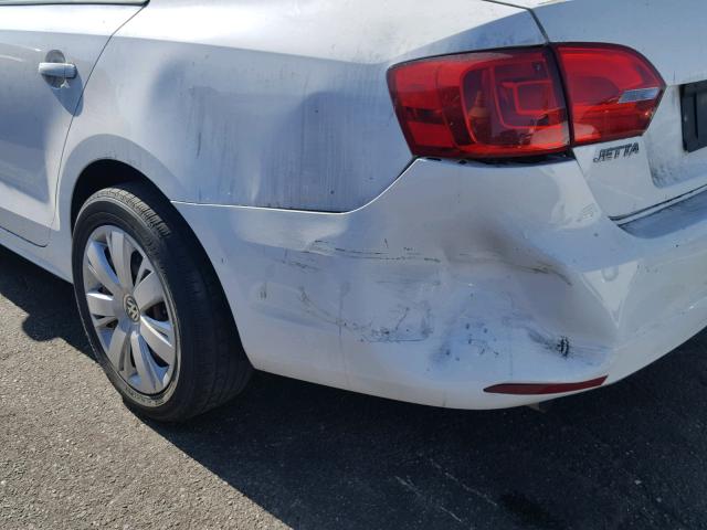 3VW2K7AJ6CM327424 - 2012 VOLKSWAGEN JETTA BASE Սպիտակ լուսանկար 9