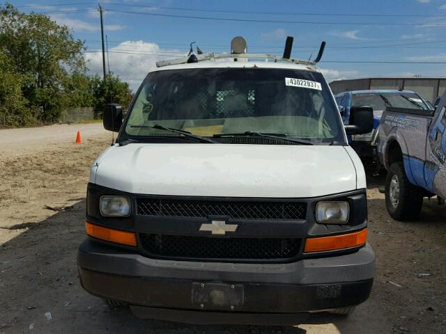 1GCGG25V961179815 - 2006 CHEVROLET EXPRESS G2 WHITE photo 9