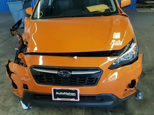 JF2GTADC7JH288121 - 2018 SUBARU CROSSTREK ORANGE photo 7