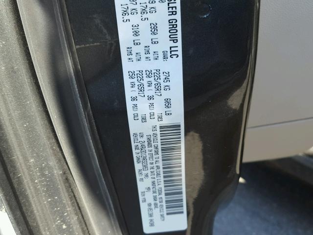 2V4RW3D12AR323053 - 2010 VOLKSWAGEN ROUTAN SE GRAY photo 10