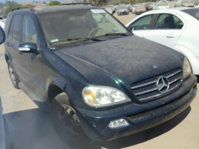 4JGAB54E52A331540 - 2002 MERCEDES-BENZ ML 320 GREEN photo 1