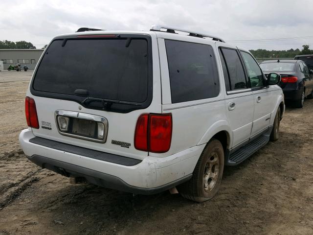 5LMEU27A1YLJ38377 - 2000 LINCOLN NAVIGATOR WHITE photo 4