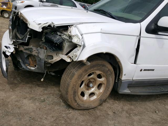 5LMEU27A1YLJ38377 - 2000 LINCOLN NAVIGATOR WHITE photo 9