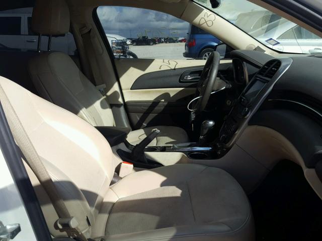 1G11C5SL2EF254838 - 2014 CHEVROLET MALIBU 1LT WHITE photo 5