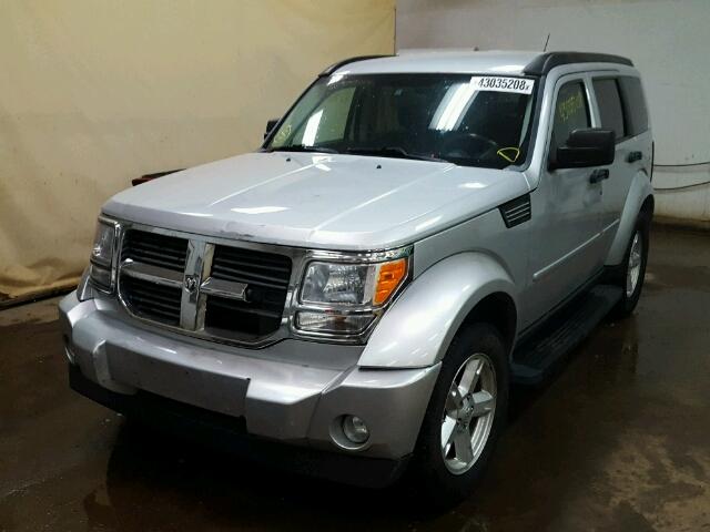 1D8GT58K17W555010 - 2007 DODGE NITRO SLT SILVER photo 2