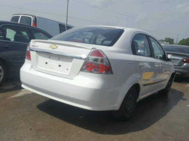 KL1TD5DE7AB106186 - 2010 CHEVROLET AVEO LS WHITE photo 4