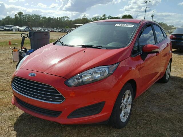 3FADP4BJ5FM219039 - 2015 FORD FIESTA SE RED photo 2