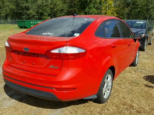 3FADP4BJ5FM219039 - 2015 FORD FIESTA SE RED photo 4