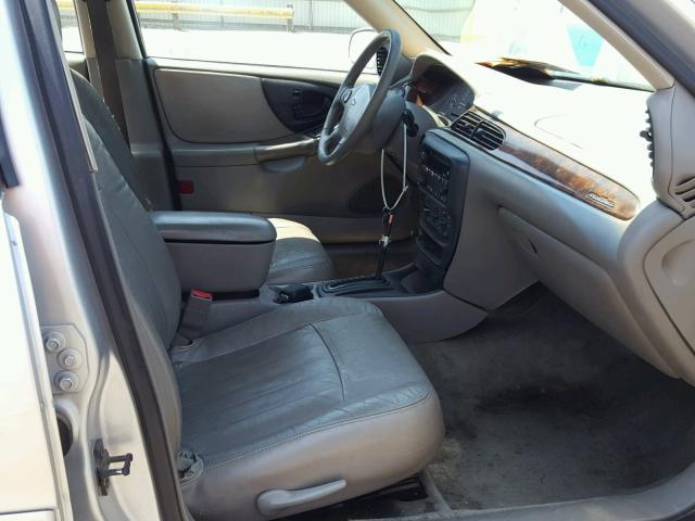 1G1NE52J92M569881 - 2002 CHEVROLET MALIBU LS ვერცხლისფერი ფოტო 5