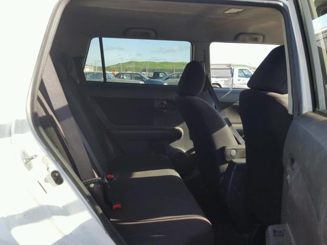 JTLZE4FE1A1112695 - 2010 TOYOTA SCION XB თეთრი ფოტო 6