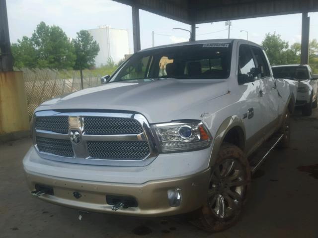 1C6RR7PT6FS700048 - 2015 RAM 1500 LONGH WHITE photo 2