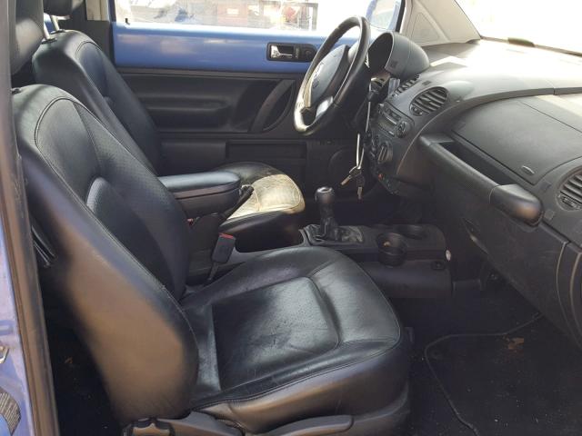 3VWCD21CX1M425355 - 2001 VOLKSWAGEN NEW BEETLE BLUE photo 5