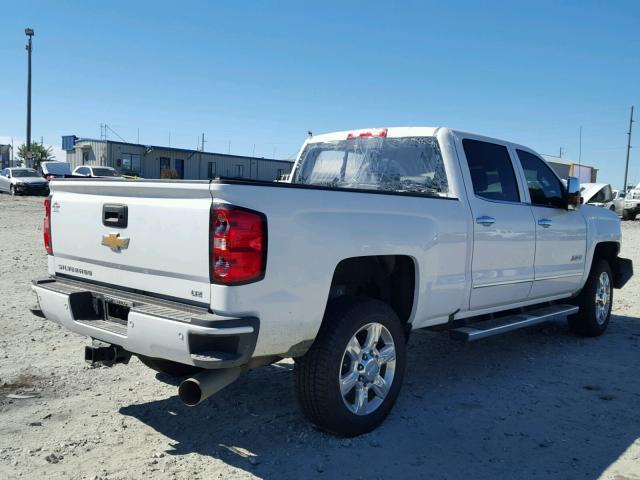 1GC1KWEY2HF161300 - 2017 CHEVROLET SILVERADO WHITE photo 4