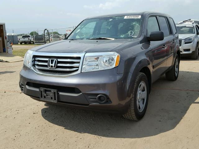 5FNYF4H27FB055490 - 2015 HONDA PILOT LX GRAY photo 2