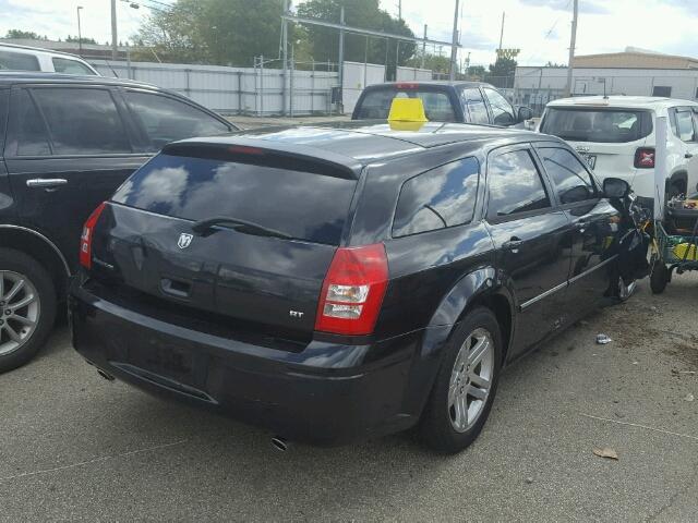 2D8GV58275H542199 - 2005 DODGE MAGNUM BLACK photo 4