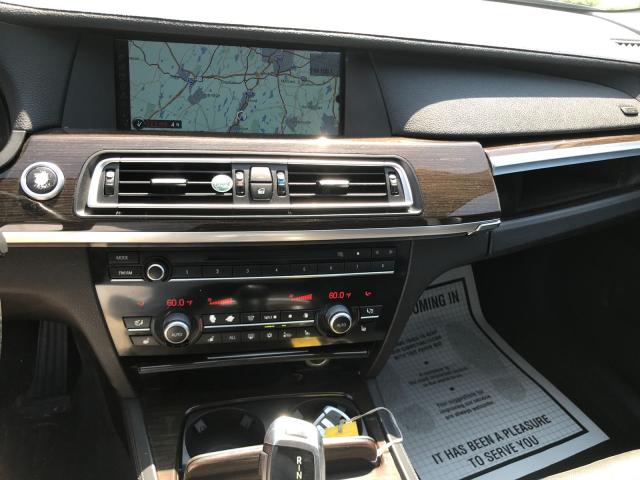 WBAKC6C52BC394304 - 2011 BMW ALPINA B7 შავი ფოტო 7