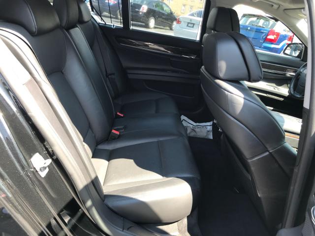 WBAKC6C52BC394304 - 2011 BMW ALPINA B7 შავი ფოტო 8