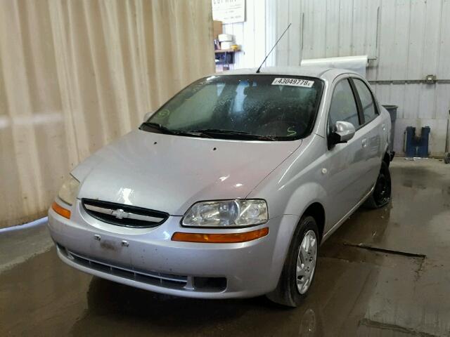 KL1TD56666B592101 - 2006 CHEVROLET AVEO BASE Күміс фото 2