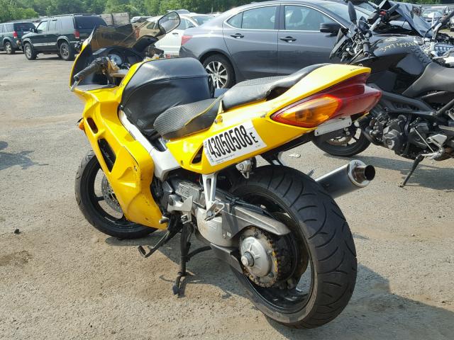 JH2RC4608YM200262 - 2000 HONDA VFR800 F1 YELLOW photo 3