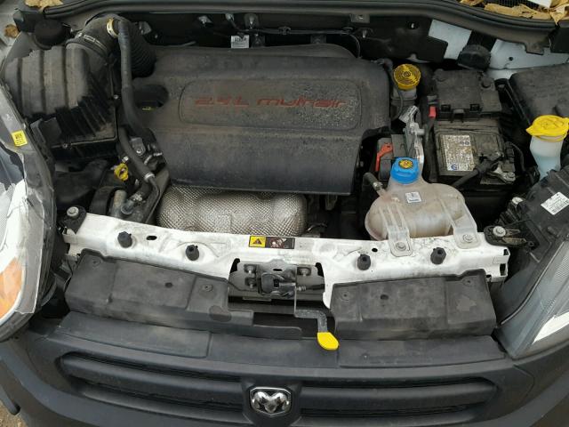 ZFBERFAT7G6C45625 - 2016 RAM PROMASTER 白色 照片 7