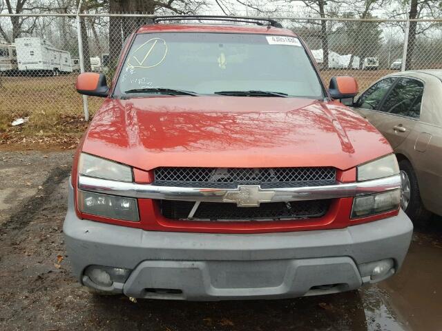 3GNEK13T22G277556 - 2002 CHEVROLET AVALANCHE ORANGE photo 9