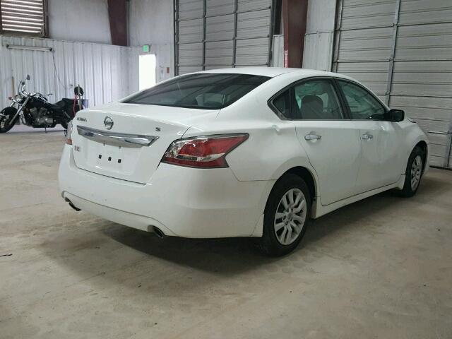 1N4AL3AP0FN884077 - 2015 NISSAN ALTIMA 2.5 WHITE photo 4