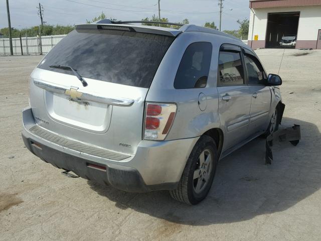 2CNDL73F256005549 - 2005 CHEVROLET EQUINOX SILVER photo 4