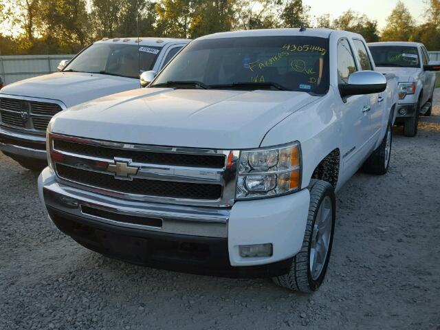 3GCEC23J49G174658 - 2009 CHEVROLET SILVERADO WHITE photo 2