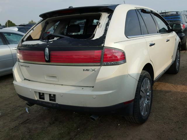 2LMDU68CX8BJ18672 - 2008 LINCOLN MKX WHITE photo 4