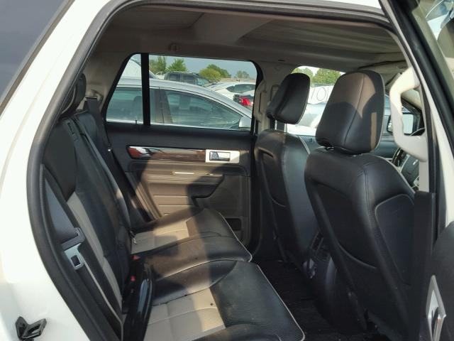 2LMDU68CX8BJ18672 - 2008 LINCOLN MKX WHITE photo 6