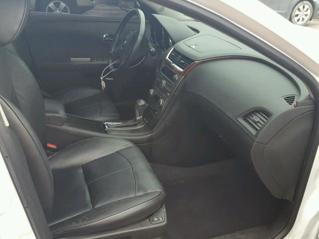 1G1ZE5EU0BF346267 - 2011 CHEVROLET MALIBU LTZ თეთრი ფოტო 5