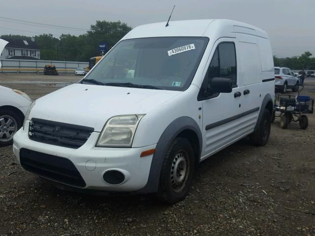 NM0LS7DN4AT022375 - 2010 FORD TRANSIT CO WHITE photo 2