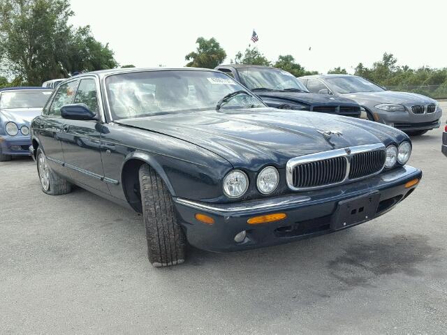 SAJDA14C02LF47381 - 2002 JAGUAR XJ8 GREEN photo 1