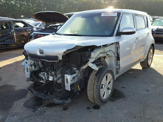 KNDJN2A28E7732666 - 2014 KIA SOUL SILVER photo 2