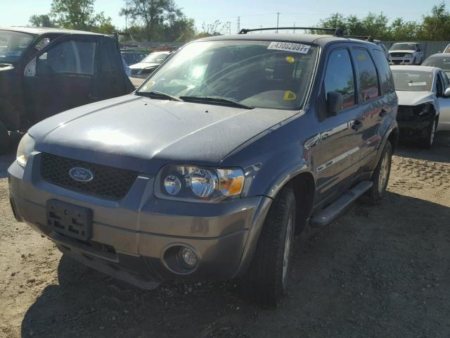 1FMYU93126KA61570 - 2006 FORD ESCAPE XLT GRAY photo 2