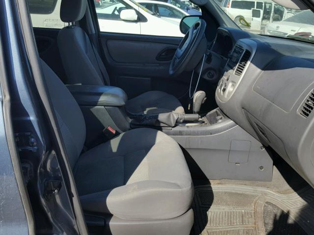 1FMYU93126KA61570 - 2006 FORD ESCAPE XLT GRAY photo 5