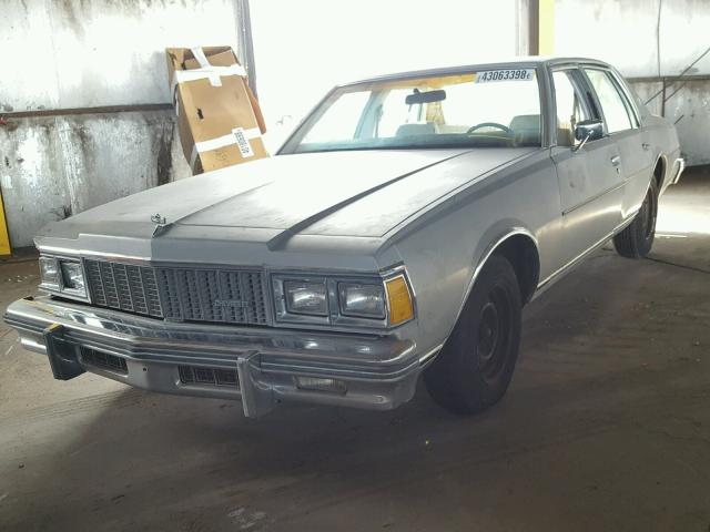 1N69L9S289065 - 1979 CHEVROLET CAPRICE SILVER photo 2