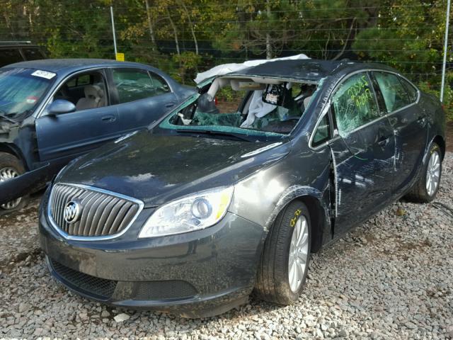 1G4PP5SK5F4212198 - 2015 BUICK VERANO GRAY photo 2