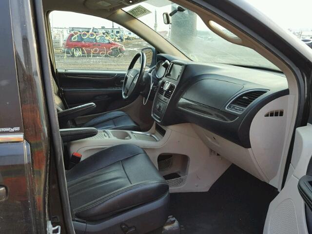 2C4RC1CG2ER188210 - 2014 CHRYSLER TOWN & COU BLACK photo 5