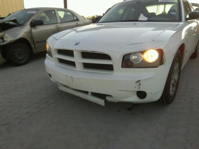 2B3KA43G48H235600 - 2008 DODGE CHARGER WHITE photo 9