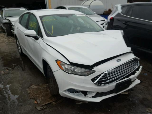 3FA6P0HD2HR372356 - 2017 FORD FUSION SE WHITE photo 1