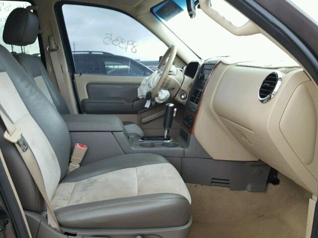 1FMEU64836UB33605 - 2006 FORD EXPLORER E GREEN photo 5