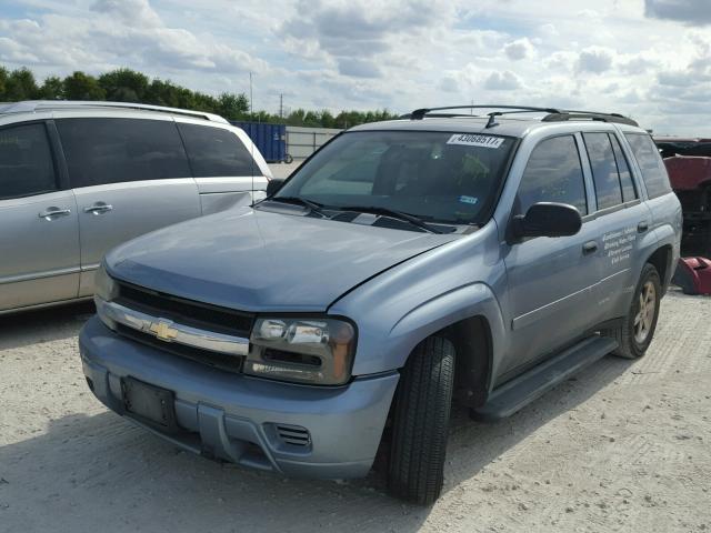 1GNDS13S662361235 - 2006 CHEVROLET TRAILBLAZE SILVER photo 2