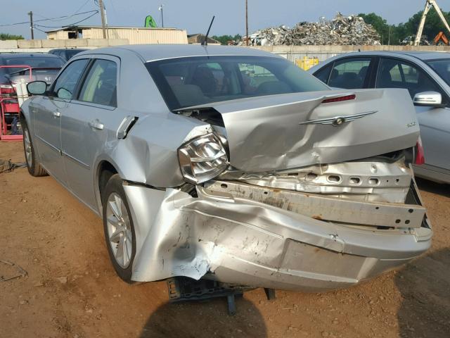 2C3KA43R58H101635 - 2008 CHRYSLER 300 LX SILVER photo 3