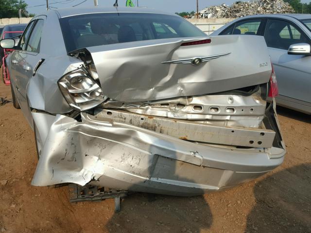 2C3KA43R58H101635 - 2008 CHRYSLER 300 LX SILVER photo 9