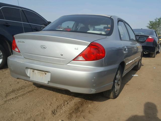 KNAFB121425179243 - 2002 KIA SPECTRA BA SILVER photo 4