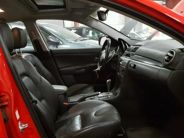 JM1BK343871624674 - 2007 MAZDA 3 HATCHBAC RED photo 5