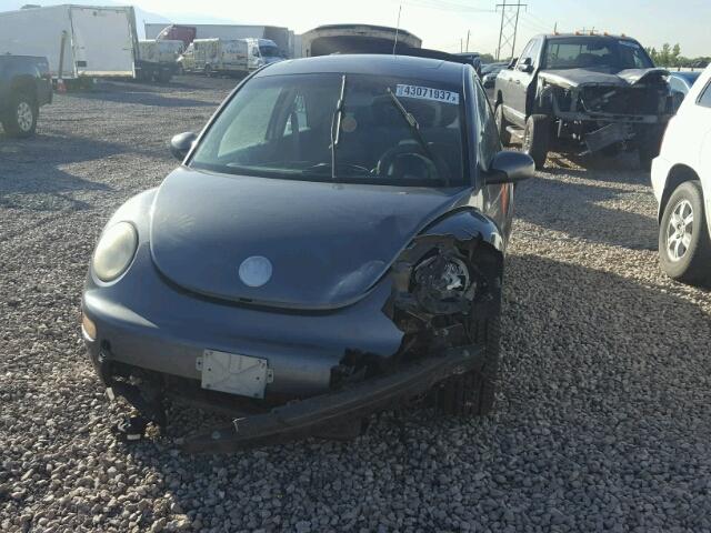 3VWDD21C53M403450 - 2003 VOLKSWAGEN NEW BEETLE 灰色 照片 2